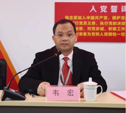 ��ţ��̳-(�Ĳ���ˮ)�����ٿ���һ��ְ������������ξۻ�