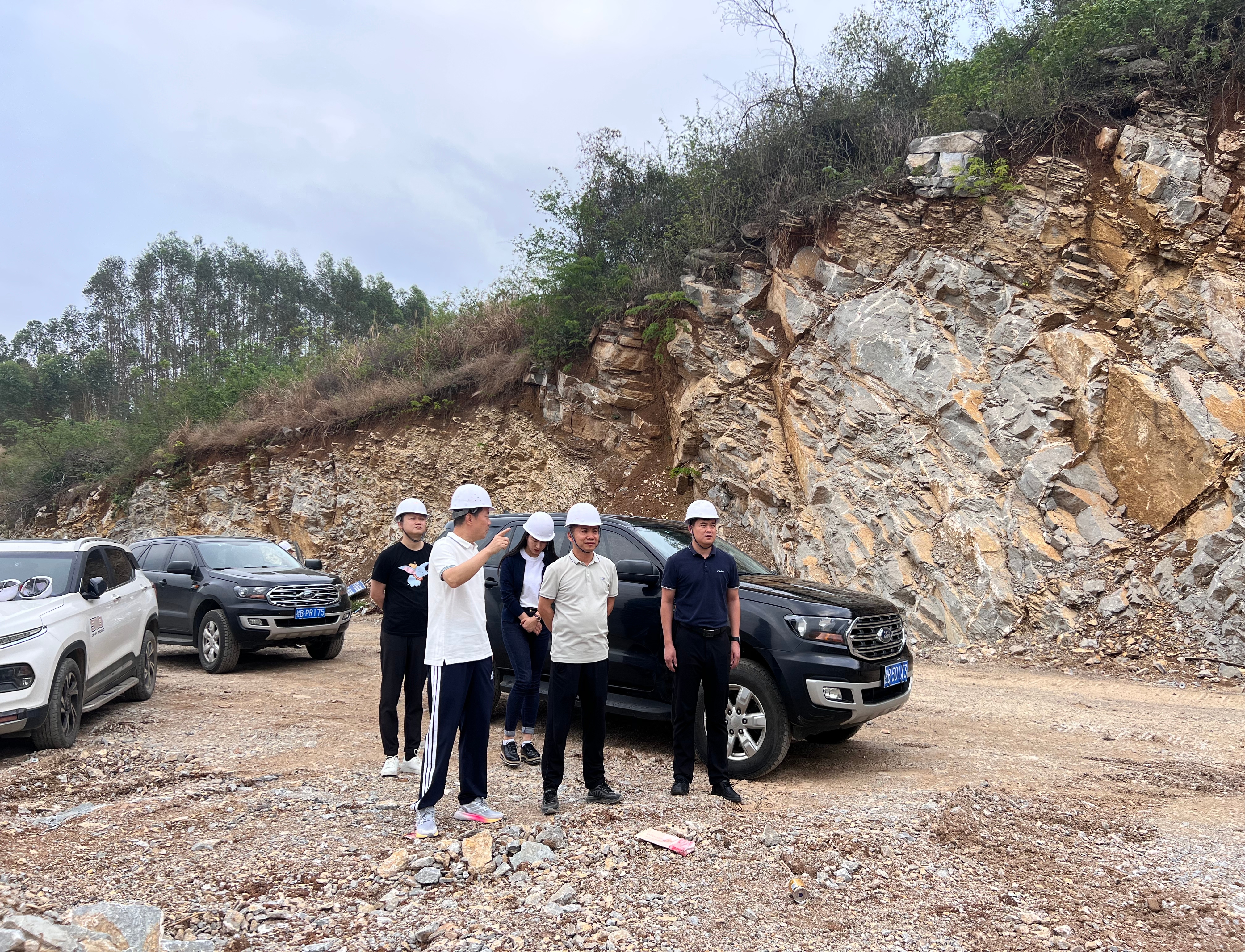 �ɶ���λ���Ž��ֳ���ί������浽��ƺʯ���ҿ������ָ������